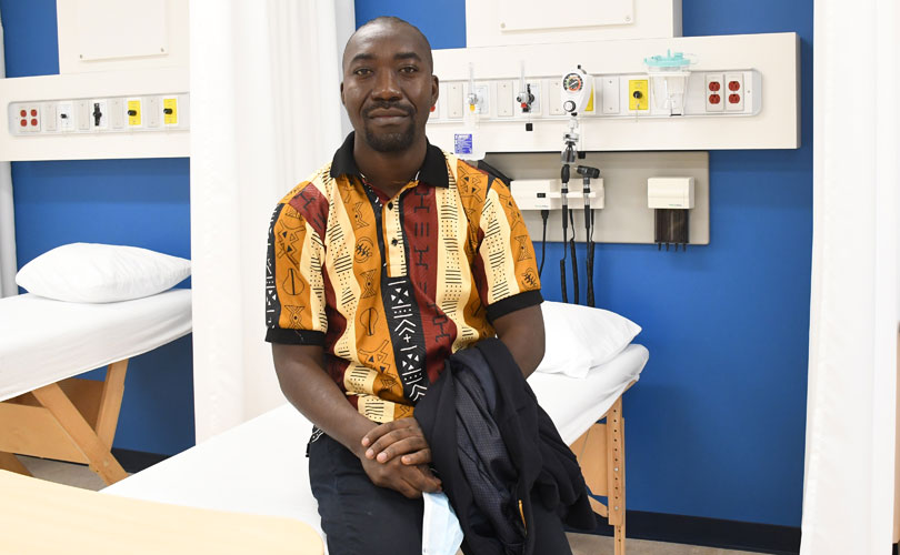 Le médecin Sylvain Deli est candidat au doctorat sur mesure en santé communautaire.