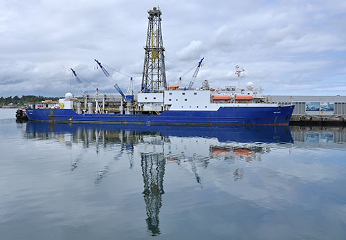 Le JOIDES Resolution, le navire-phare de l’International Ocean Discovery Program. Photo : Matthias Forwick